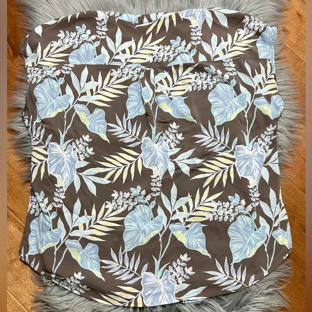 Torrid Challis Button-Front Dolman Sleeve Top Size 10/ 00 - Picture 3 of 4